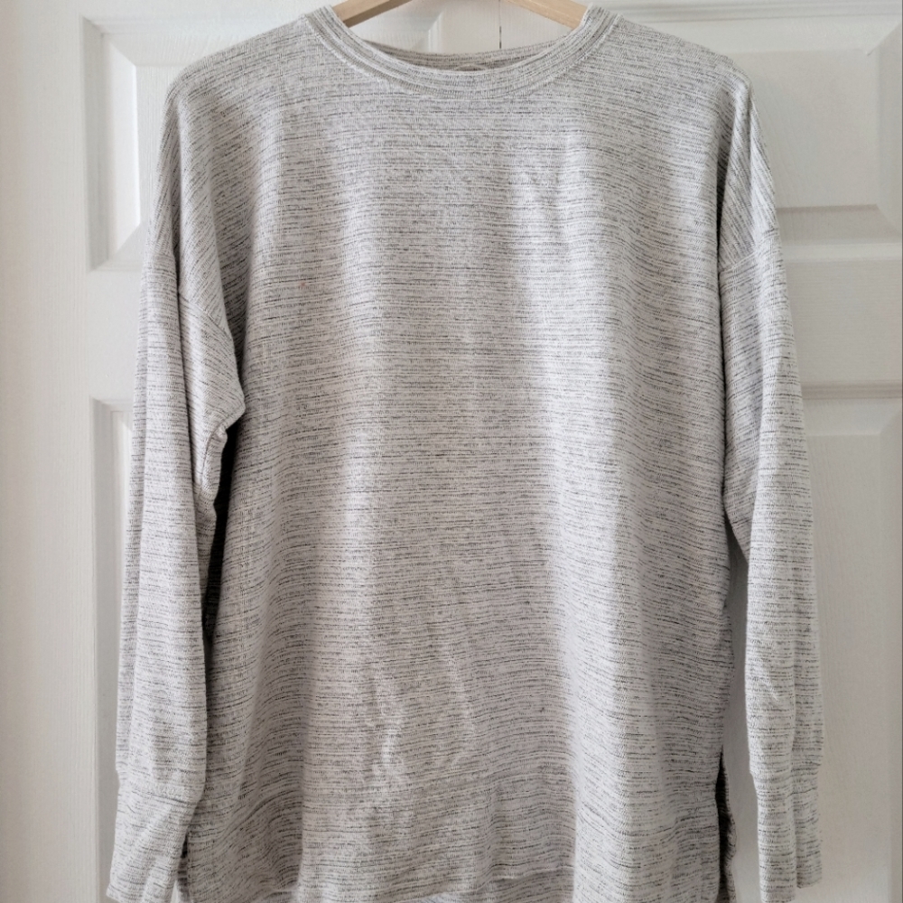 Aerie tunic length sweater in size Medium